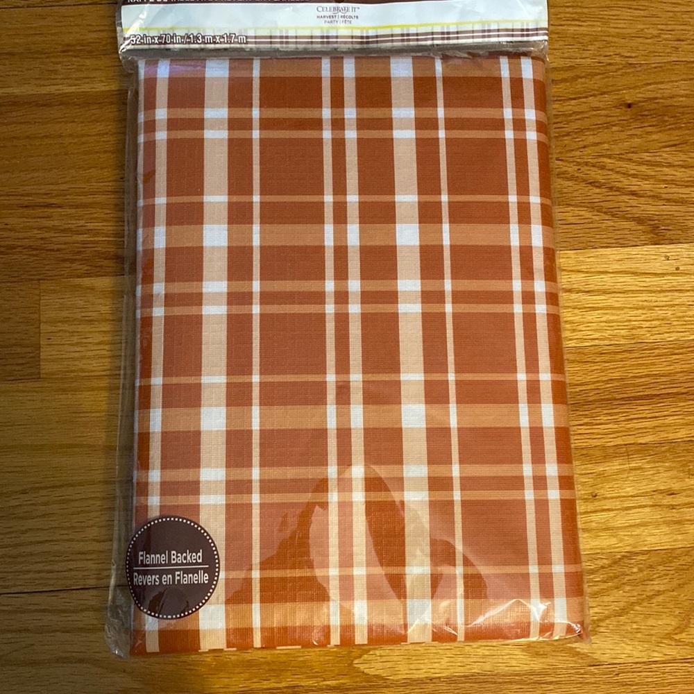 New Celebrate It Flannel Backed Table Cover